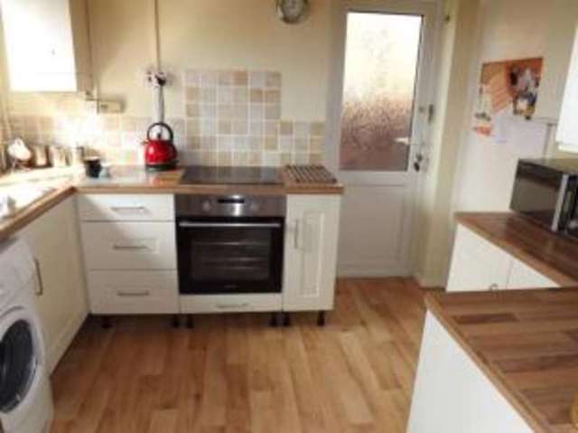  Image of 3 Bedroom Semi-Detached for sale at Leicester Leicestershire Aylestone, LE2 8EG