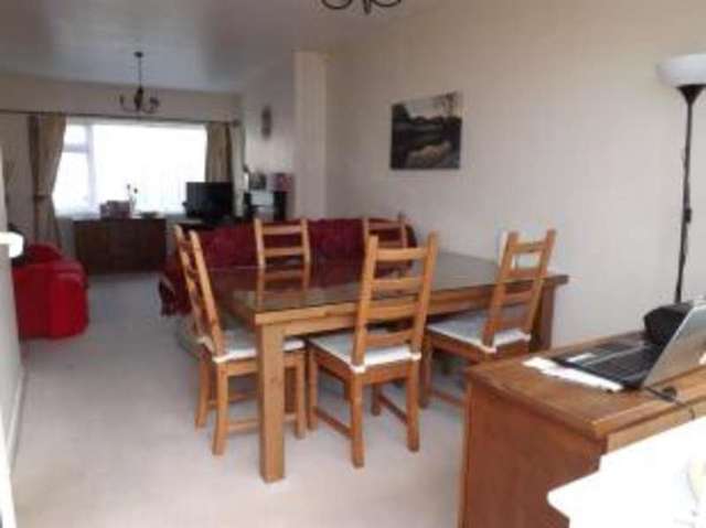  Image of 3 Bedroom Semi-Detached for sale at Leicester Leicestershire Aylestone, LE2 8EG
