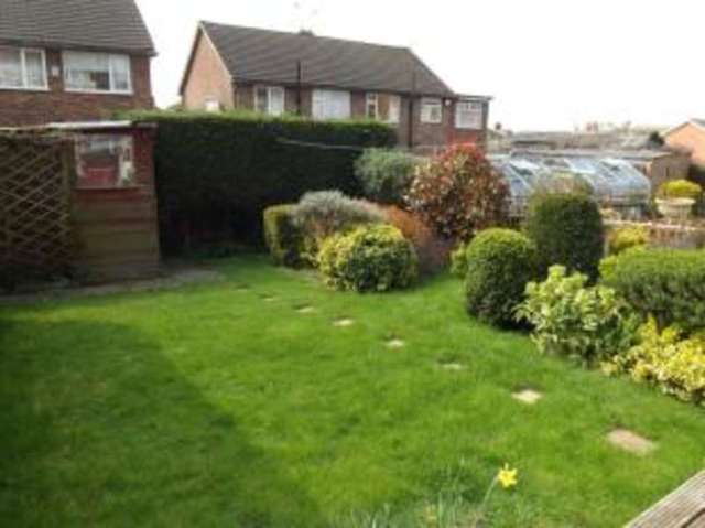  Image of 3 Bedroom Semi-Detached for sale at Leicester Leicestershire Aylestone, LE2 8EG