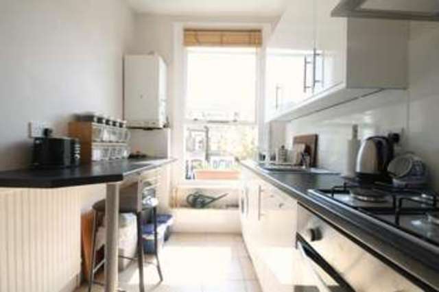  Image of 2 Bedroom Flat for sale at Dunsmure Road  London, N16 5PR