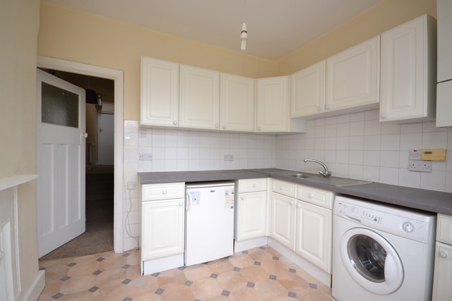  Image of 2 Bedroom Property to rent at East Finchley, N2 0SZ