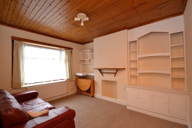  Image of 2 Bedroom Property to rent at East Finchley, N2 0SZ