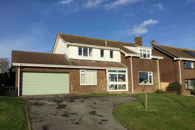  Image of 4 Bedroom Detached to rent at Exmouth, EX8 2DH