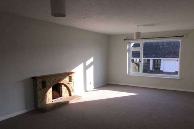  Image of 4 Bedroom Detached to rent at Exmouth, EX8 2DH