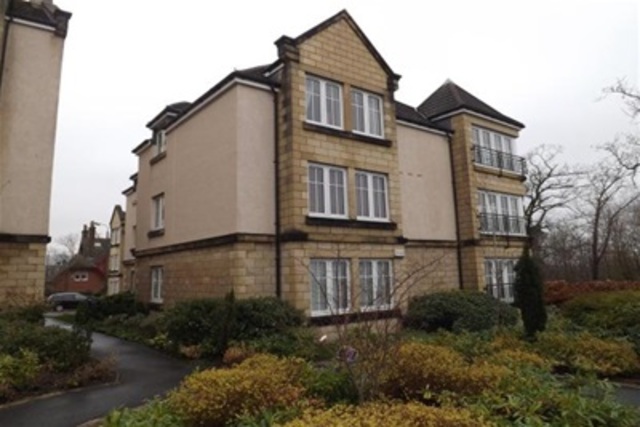  Image of 2 Bedroom Flat to rent at Paisley Renfrewshire Renfrewshire, PA2 6LD