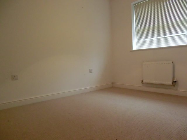  Image of 2 Bedroom Detached to rent at Wythenshawe  Moss Nook, M22 8FB