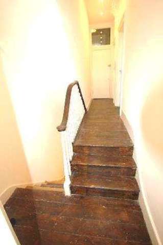  Image of 3 Bedroom Flat to rent at Highbury London Highbury, N5 2NL