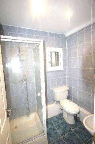  Image of 3 Bedroom Flat to rent at Highbury London Highbury, N5 2NL