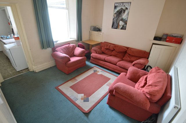  Image of 1 Bedroom House Share to rent at Treforest  Glyntaff, CF37 1SW