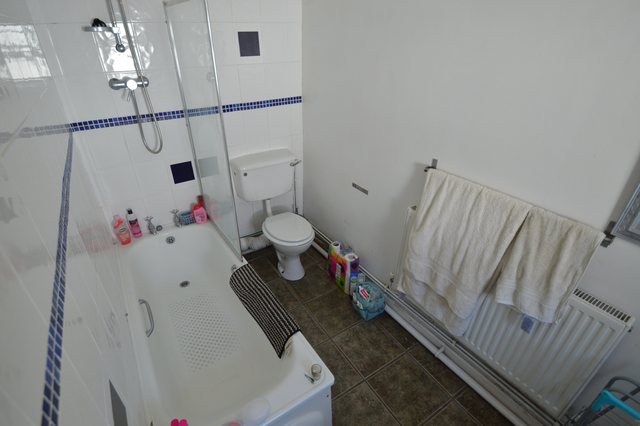  Image of 1 Bedroom House Share to rent at Treforest  Glyntaff, CF37 1SW