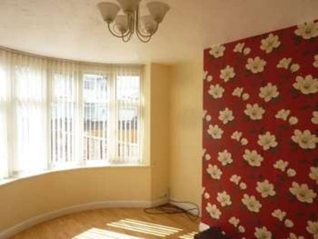  Image of 3 Bedroom Semi-Detached to rent at Harrowby Place  Willenhall, WV13 2RA