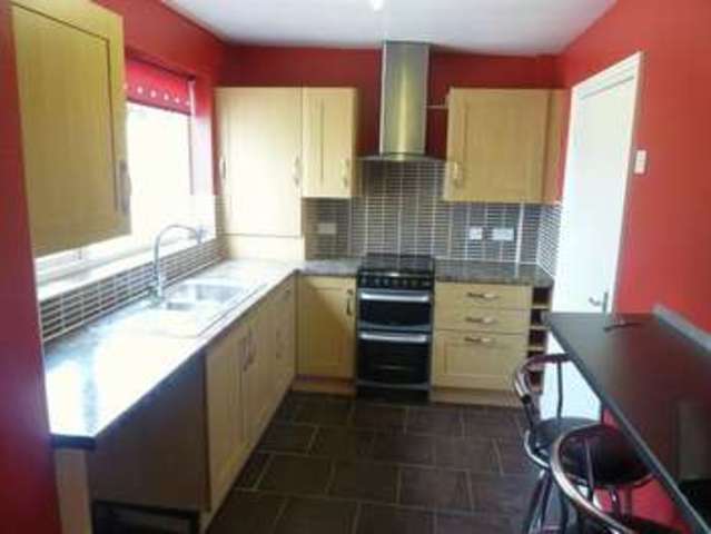  Image of 3 Bedroom Semi-Detached to rent at Harrowby Place  Willenhall, WV13 2RA