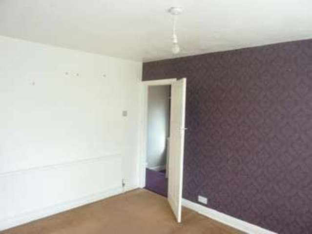  Image of 3 Bedroom Semi-Detached to rent at Harrowby Place  Willenhall, WV13 2RA