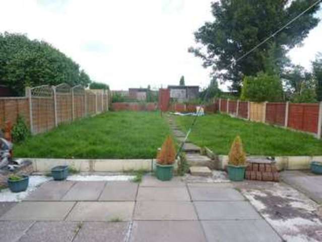  Image of 3 Bedroom Semi-Detached to rent at Harrowby Place  Willenhall, WV13 2RA