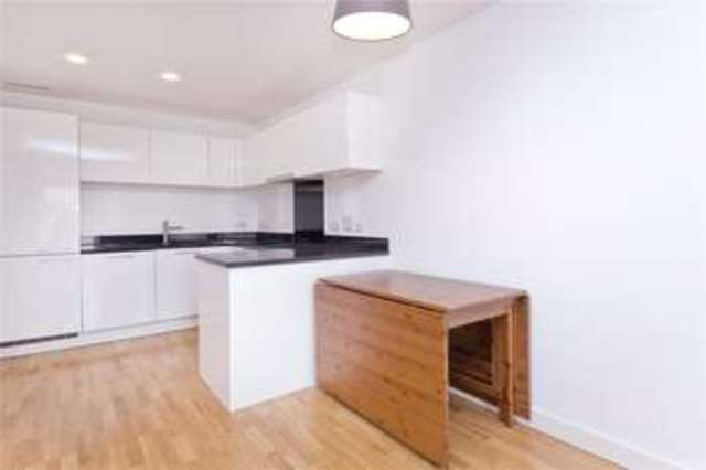  Image of 2 Bedroom Flat to rent at Holloway Road London Lower Holloway, N7 8BU