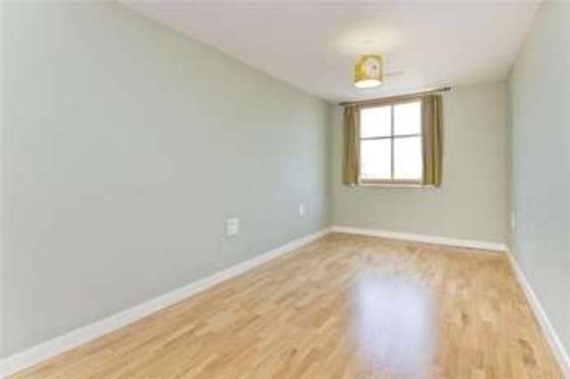  Image of 2 Bedroom Flat to rent at Holloway Road London Lower Holloway, N7 8BU