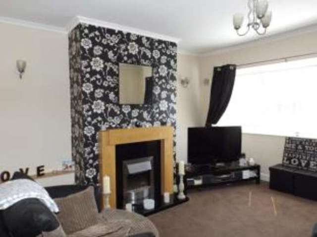  Image of 2 Bedroom Maisonette for sale at Wednesbury West Midlands Darlaston, WS10 8PW