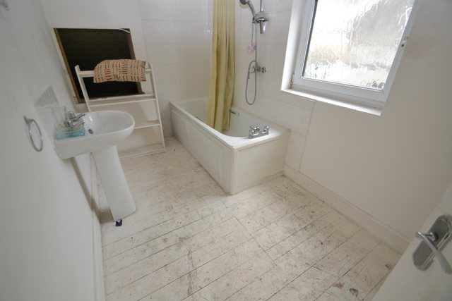  Image of 1 Bedroom Flat to rent at Heath Cardiff Roath, CF14 3PY