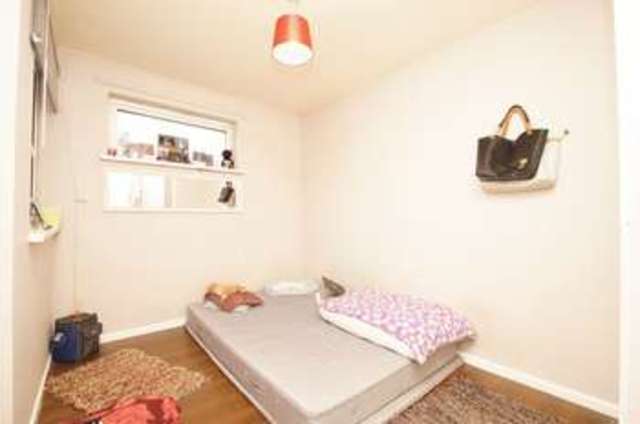  Image of 3 Bedroom Terraced to rent at Kilpeck Close Winyates East Redditch, B98 0ND