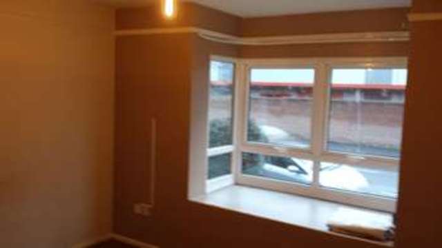  Image of 2 Bedroom Flat to rent at 46 Kingsholm Road  Gloucester, GL1 3AU
