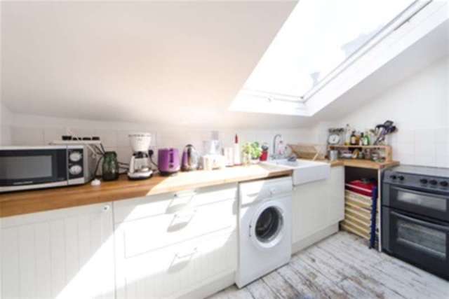  Image of 1 Bedroom Flat to rent at Notting Hill, W11 1PG