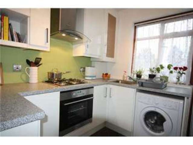  Image of 1 Bedroom Property to rent at Long Drive  Greenford, UB6 8NB