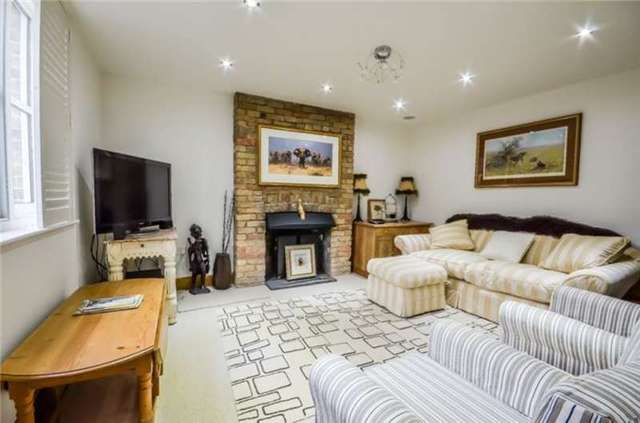  Image of 4 Bedroom Detached for sale at Coveney  Ely, CB6 2DJ