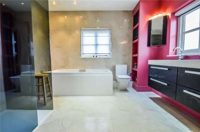  Image of 4 Bedroom Detached for sale at Coveney  Ely, CB6 2DJ
