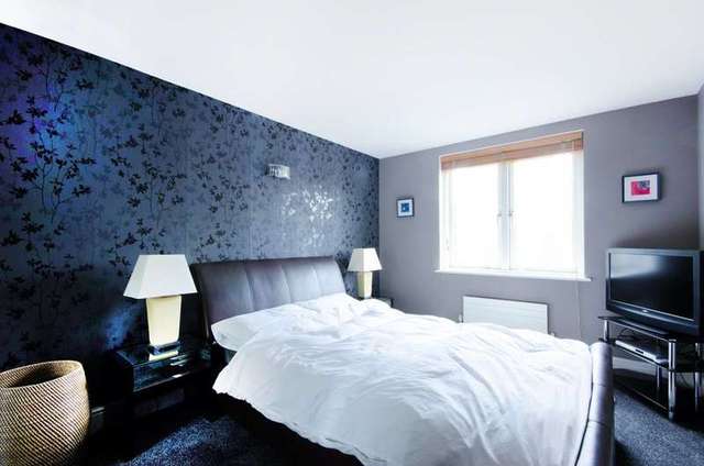  Image of 2 Bedroom Flat to rent at Pierpoint Building  Canary Wharf, E14 8NQ