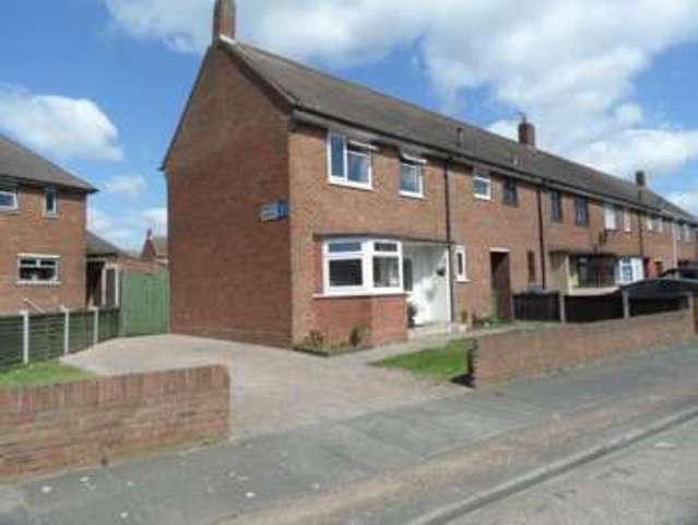  Image of Terraced for sale at Myrtle Grove  Aveley, RM15 4JB