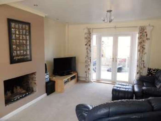  Image of Terraced for sale at Myrtle Grove  Aveley, RM15 4JB
