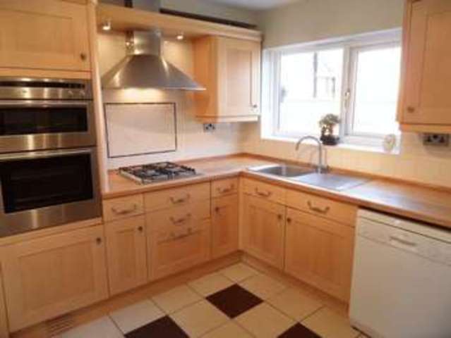  Image of Terraced for sale at Myrtle Grove  Aveley, RM15 4JB