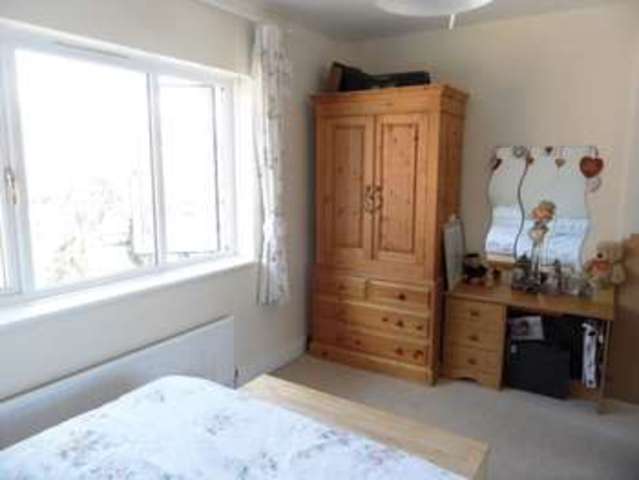  Image of Terraced for sale at Myrtle Grove  Aveley, RM15 4JB