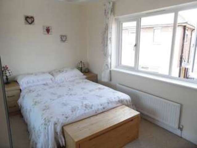  Image of Terraced for sale at Myrtle Grove  Aveley, RM15 4JB