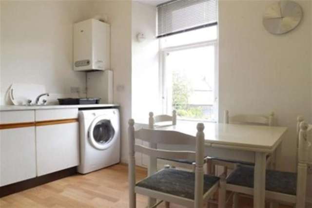  Image of 1 Bedroom Flat to rent at Paisley, PA2 6NA