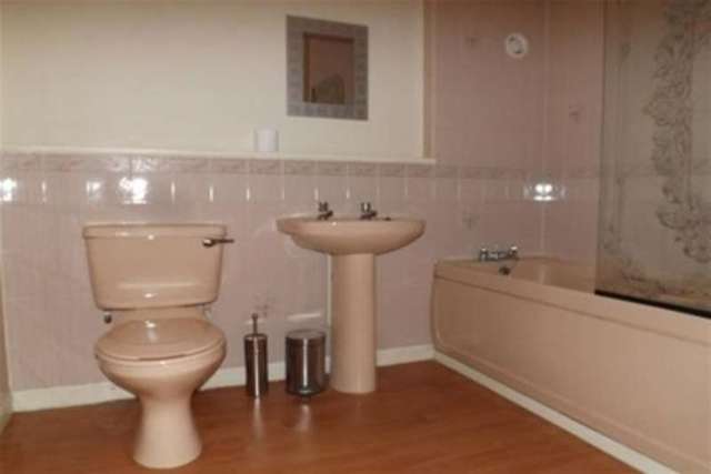  Image of 1 Bedroom Flat to rent at Paisley, PA2 6NA