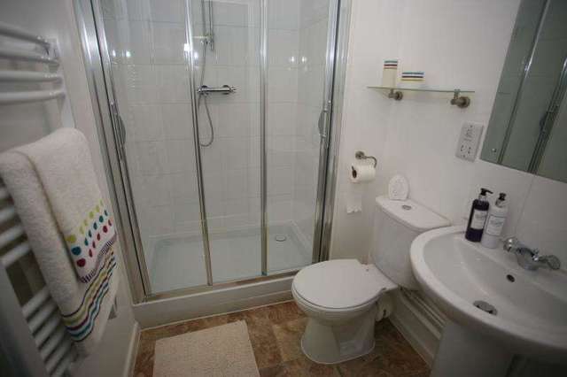  Image of 1 Bedroom Apartment to rent at Offers View Southbroom Road Devizes, SN10 1LX
