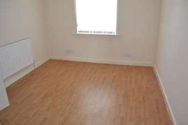  Image of 2 Bedroom Flat to rent at Osborne Road Tuebrook Liverpool, L13 8AT