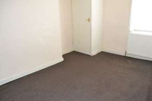  Image of 2 Bedroom Flat to rent at Osborne Road Tuebrook Liverpool, L13 8AT