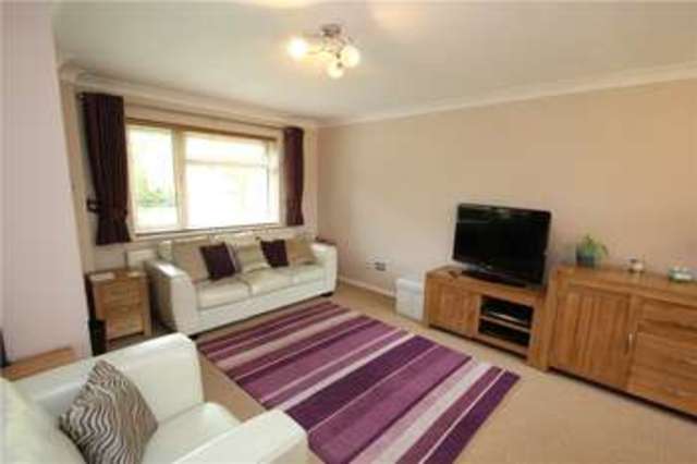  Image of 3 Bedroom End of Terrace for sale at Goldsworth Park Woking Knaphill, GU21 3QP