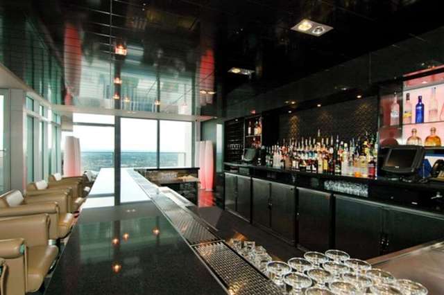  Image of Flat to rent at Canary Wharf, E14 9HN