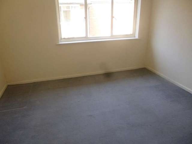  Image of 2 Bedroom Detached to rent at Kesgrave  Ipswich, IP5 1JS
