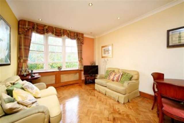  Image of 2 Bedroom Flat to rent at London, W2 4QW