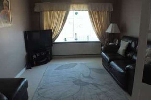  Image of 3 Bedroom Detached to rent at St. Andrews Drive Kidsgrove Stoke-On-Trent, ST7 4QU