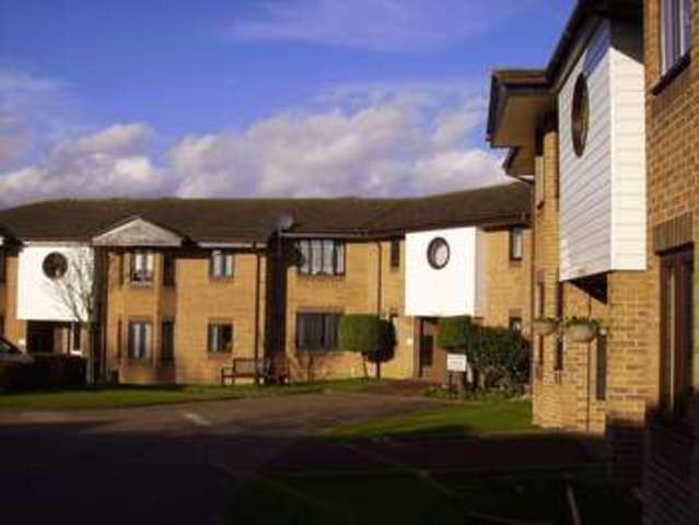  Image of 2 Bedroom Retirement Property for sale at Harwich Road Mistley Manningtree, CO11 1LN