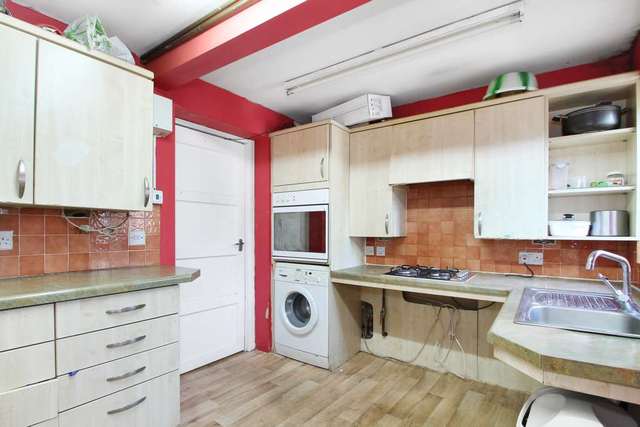  Image of 2 Bedroom Terraced for sale at Sylvan Road Forest Gate London, E7 8BN