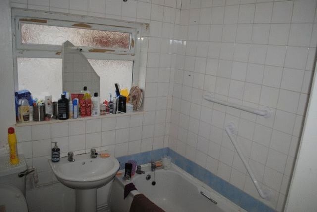  Image of 3 Bedroom Detached for sale at Taylor Street  Cleethorpes, DN35 7AX