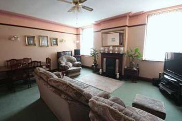  Image of 5 Bedroom Detached for sale at Y Sgwar  Caernarfon, LL55 4AB