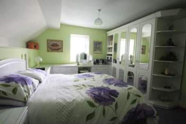  Image of 5 Bedroom Detached for sale at Y Sgwar  Caernarfon, LL55 4AB