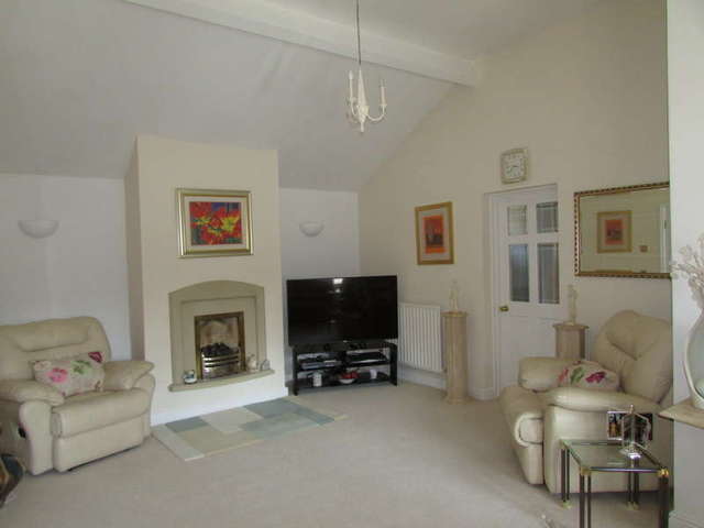  Image of 2 Bedroom Detached for sale at Whatcroft Hall Lane Whatcroft Cheshire, CW9 7SQ